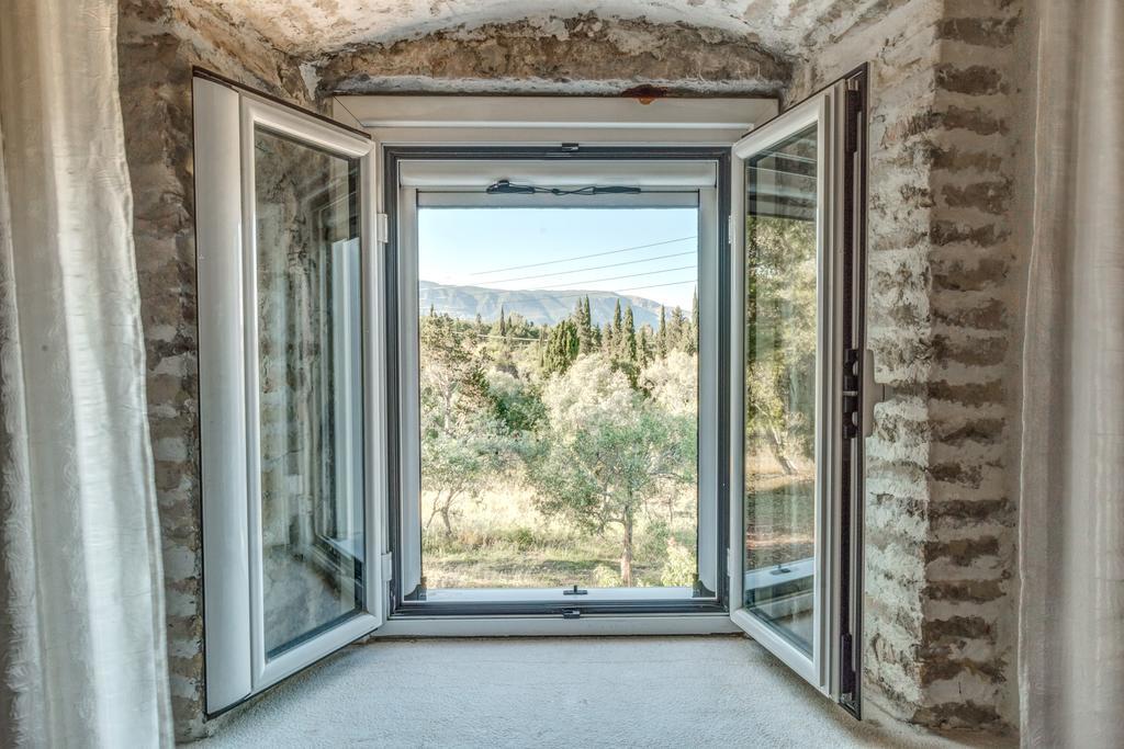 Ktima Loumoumba, Private Villa Gouvia Exterior photo